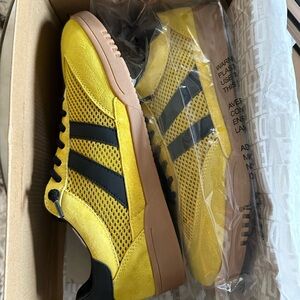 Steve Madden Yellow and Black Men's Sneakers